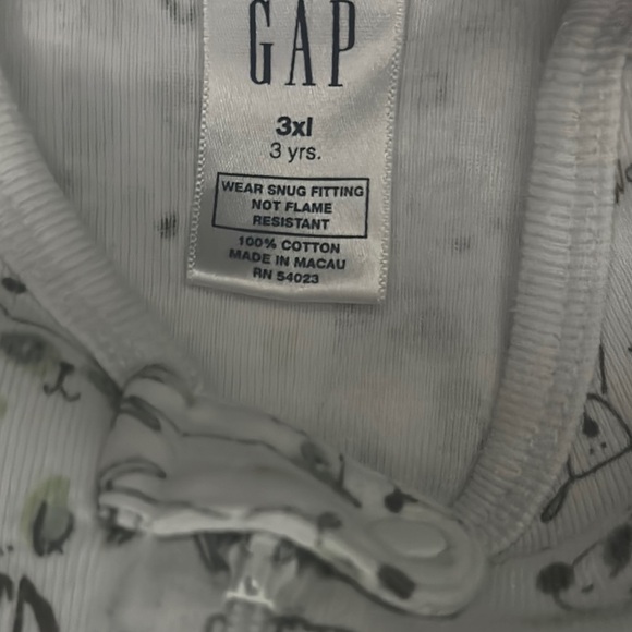 GAP Baby Onesie with Animal Print - Picture 4 of 4